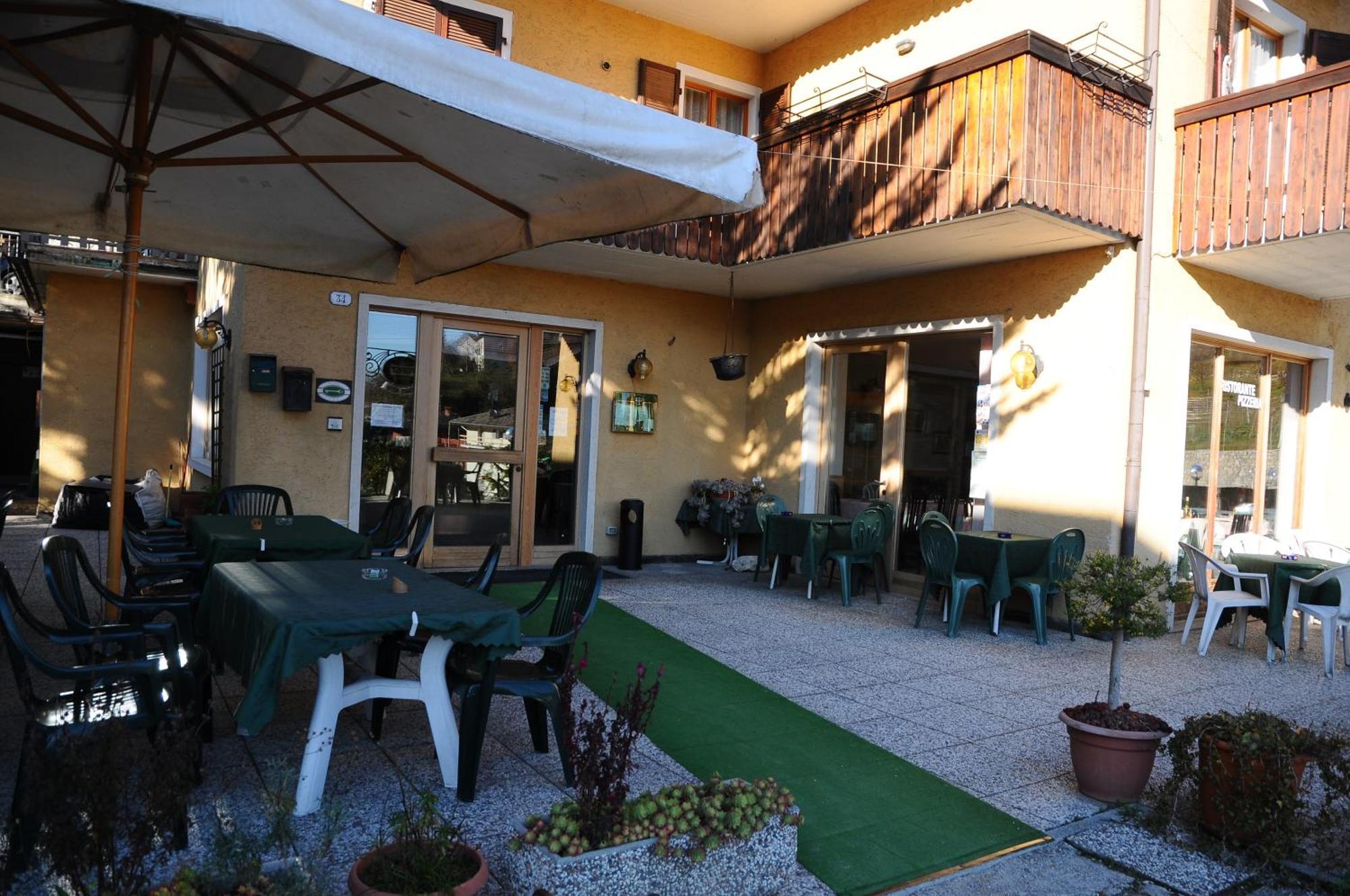 Hotel Cristina Tenno Exterior photo